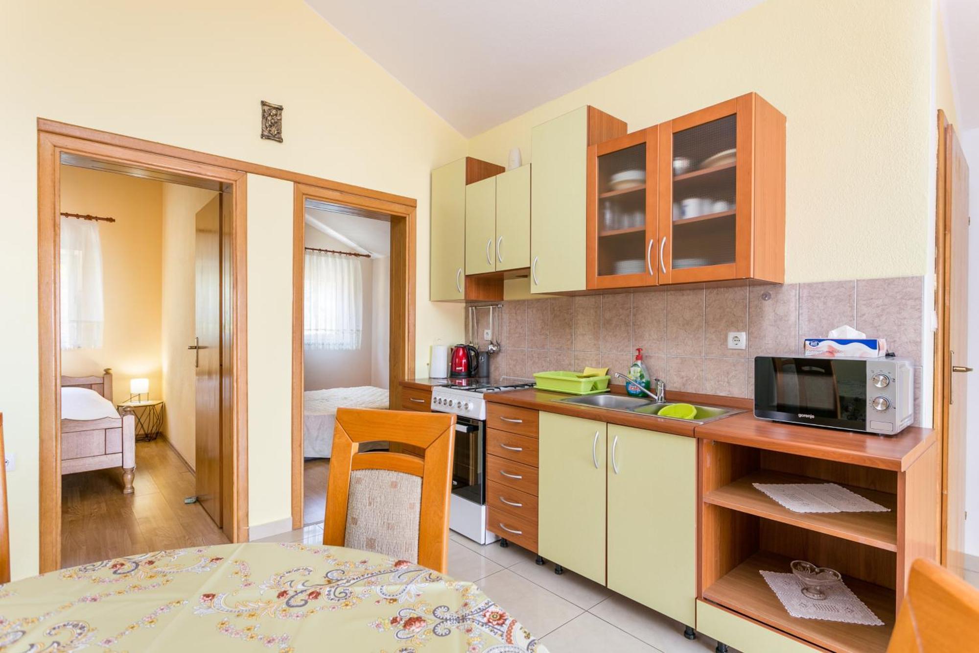 Apartments By The Sea Slatine, Ciovo - 11126 ภายนอก รูปภาพ